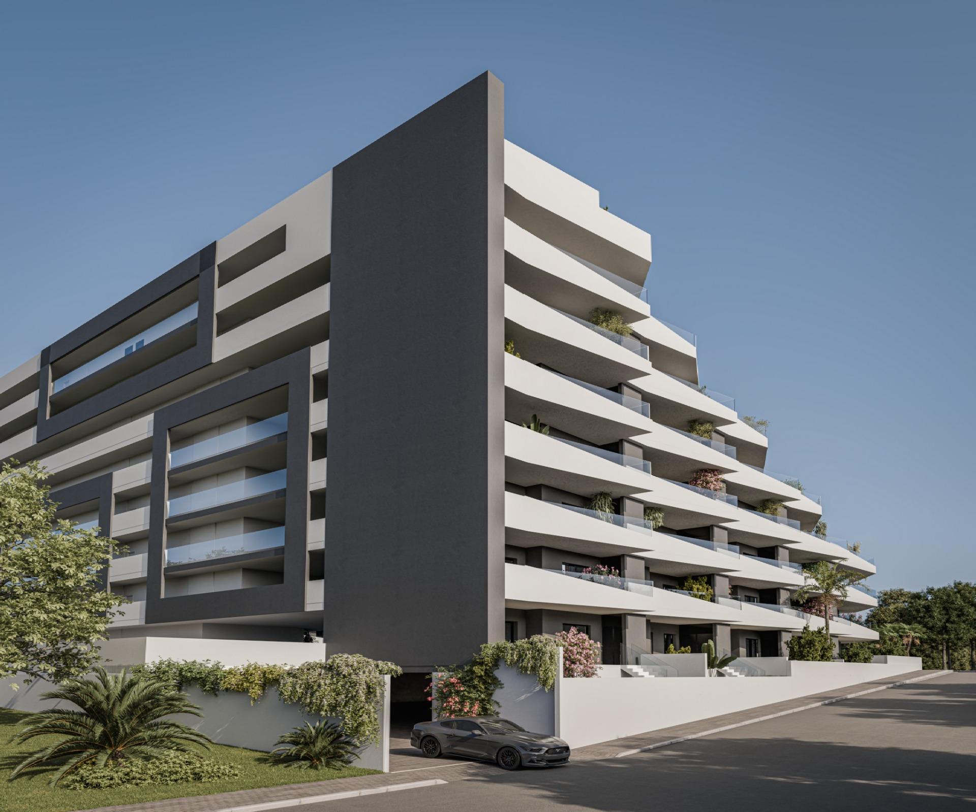Moderno Apartamento con Piscina en San Miguel de Salinas, Apartamento de obra nueva en San Miguel de Salinas, Alicante. 2 hab, 2 baños, amplias terrazas y vistas. Complejo exclusivo con piscina y jardines. Cerca de pla