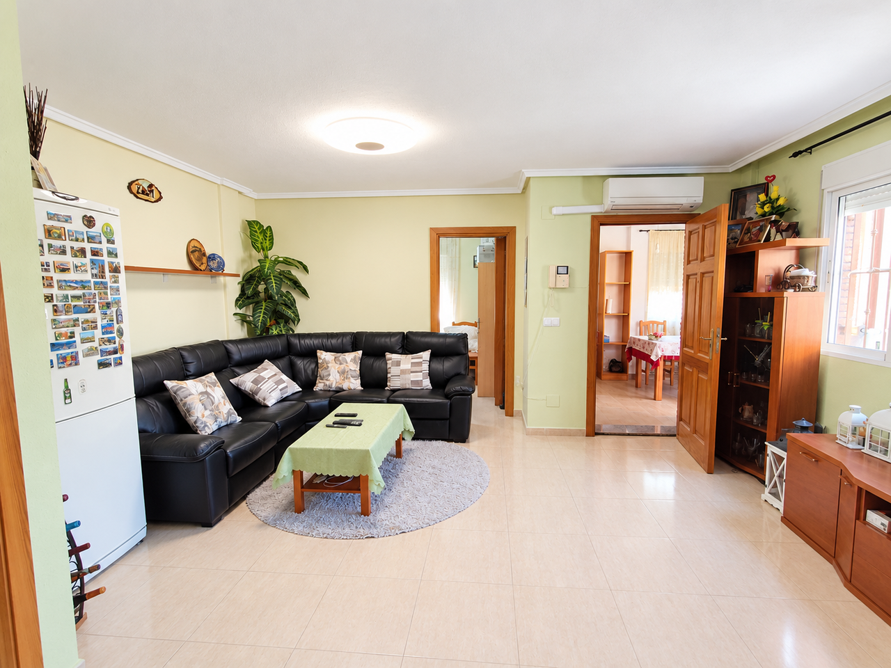 Adosado Espacioso en Ciudad Quesada: Confortable Vida Mediterránea, Descubre este adosado de 4 hab. en Ciudad Quesada, Alicante. Disfruta del estilo de vida mediterráneo en la Costa Blanca. Cerca de golf, playas y servicios. ¡Tu