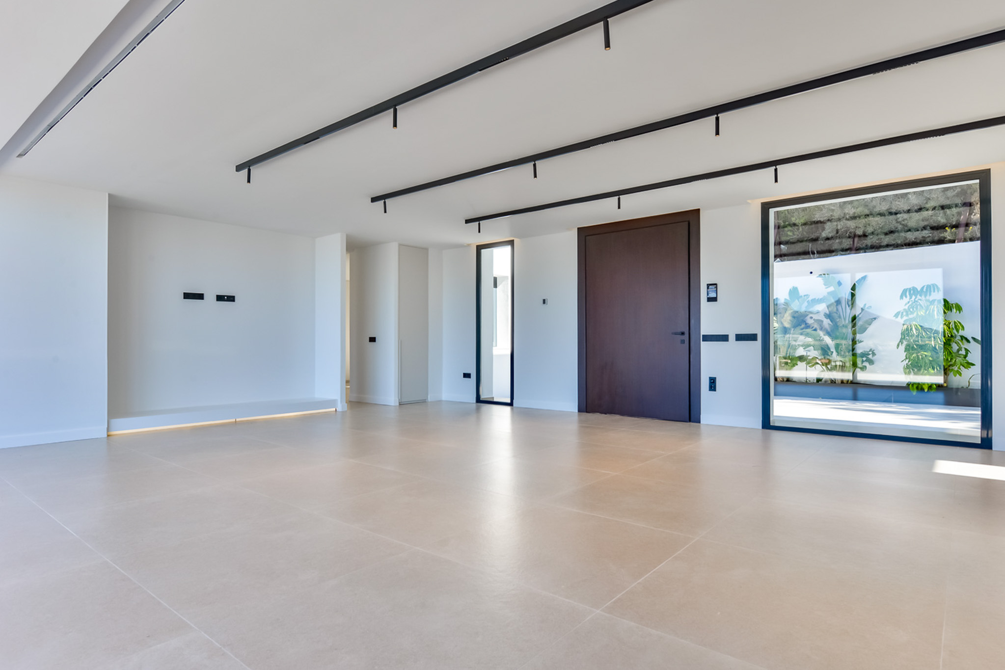 Villa de Lujo Vanguardista en Altea Hills con Vistas al Mar, Villa de lujo vanguardista en Altea Hills, Alicante. Disfrute de vistas panorámicas al mar, 5 hab, 5 baños, domótica, piscina climatizada y acabados de alta cal