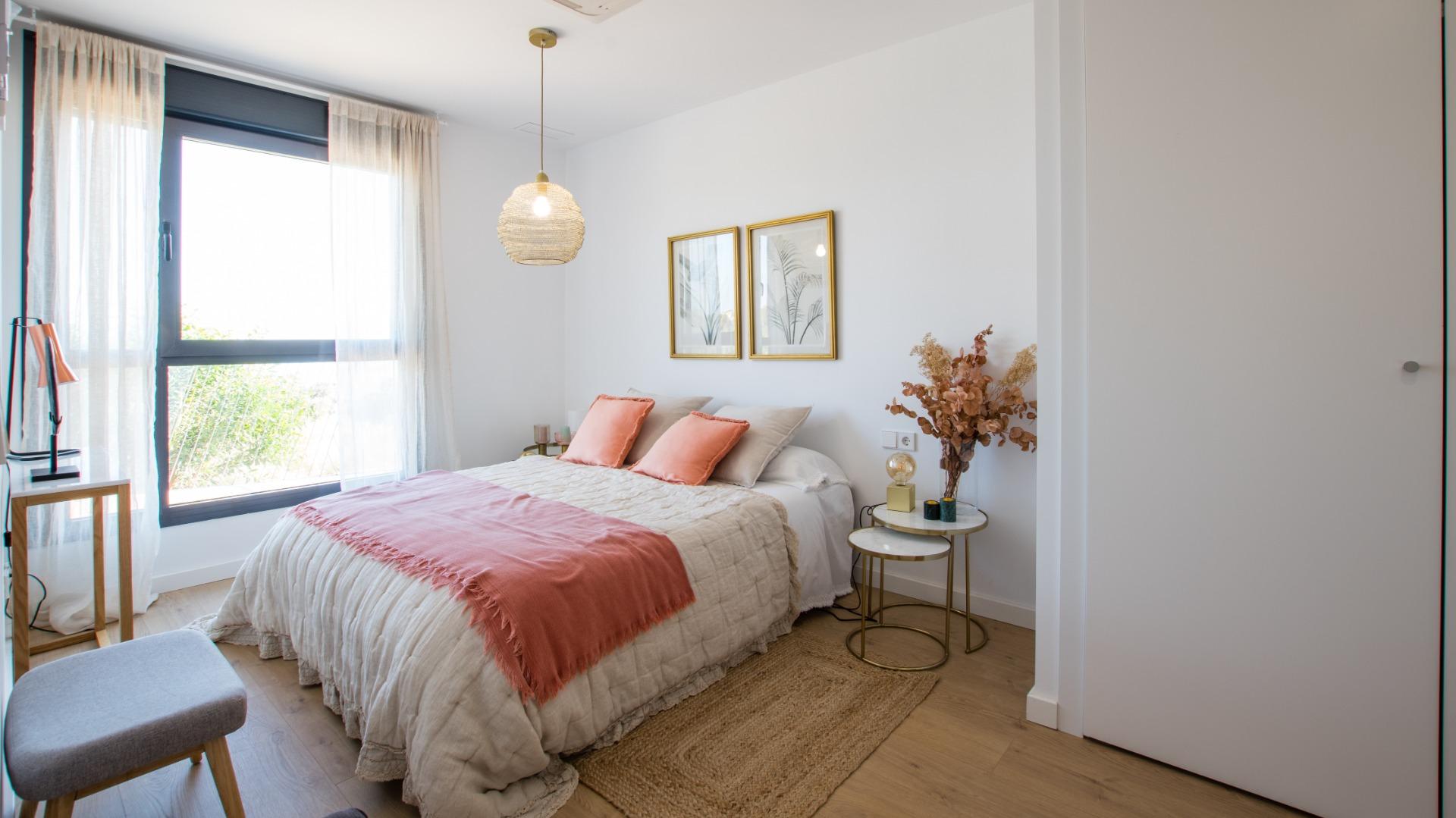 Apartamento de Lujo Obra Nueva en Villajoyosa, Cerca Playa, Apartamento de obra nueva en Villajoyosa, Costa Blanca. A 200m del mar, con 1 dormitorio, terraza y vistas. Disfrute piscina, gym y sauna. ¡Invierta en su vida