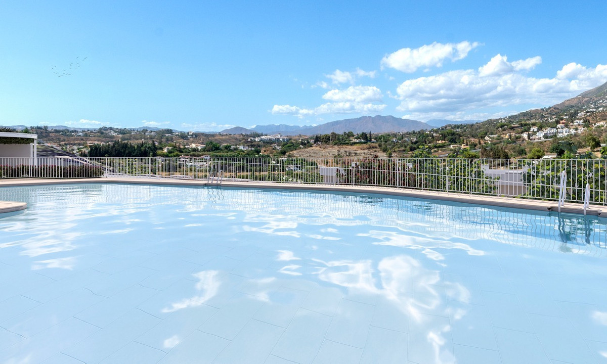 propiedad, Apartamentos obra nueva en Fuengirola, Málaga. 3 hab, 2 baños, piscinas, gym. Vive la Costa del Sol con sol todo el año. ¡Tu oasis de bienestar!