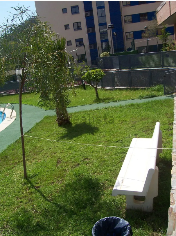 Apartamento a Estrenar en Villajoyosa: Mar, Lujo y Confort, Apartamento moderno de obra nueva en Villajoyosa, Costa Blanca Norte. A 450m de Playa del Torres. 1 dorm, terraza, parking, piscina y gimnasio. ¡Vive o invierte